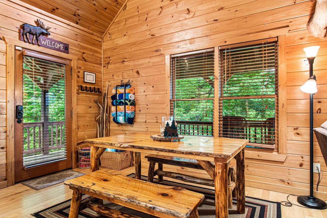 Incredible Views! - Pet Friendly - Aska Adventure Area - Bearfoot Bungalow Blue Ridge Esterno foto